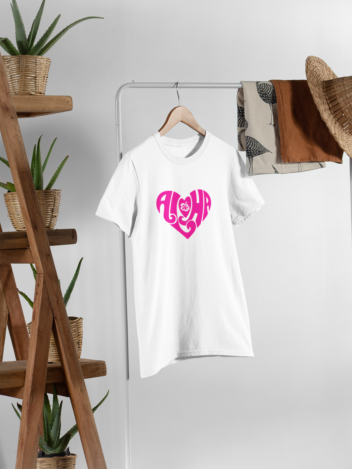 Shaka Brands | Graphic Tee's | Aloha Heart Crew Neck T-Shirt