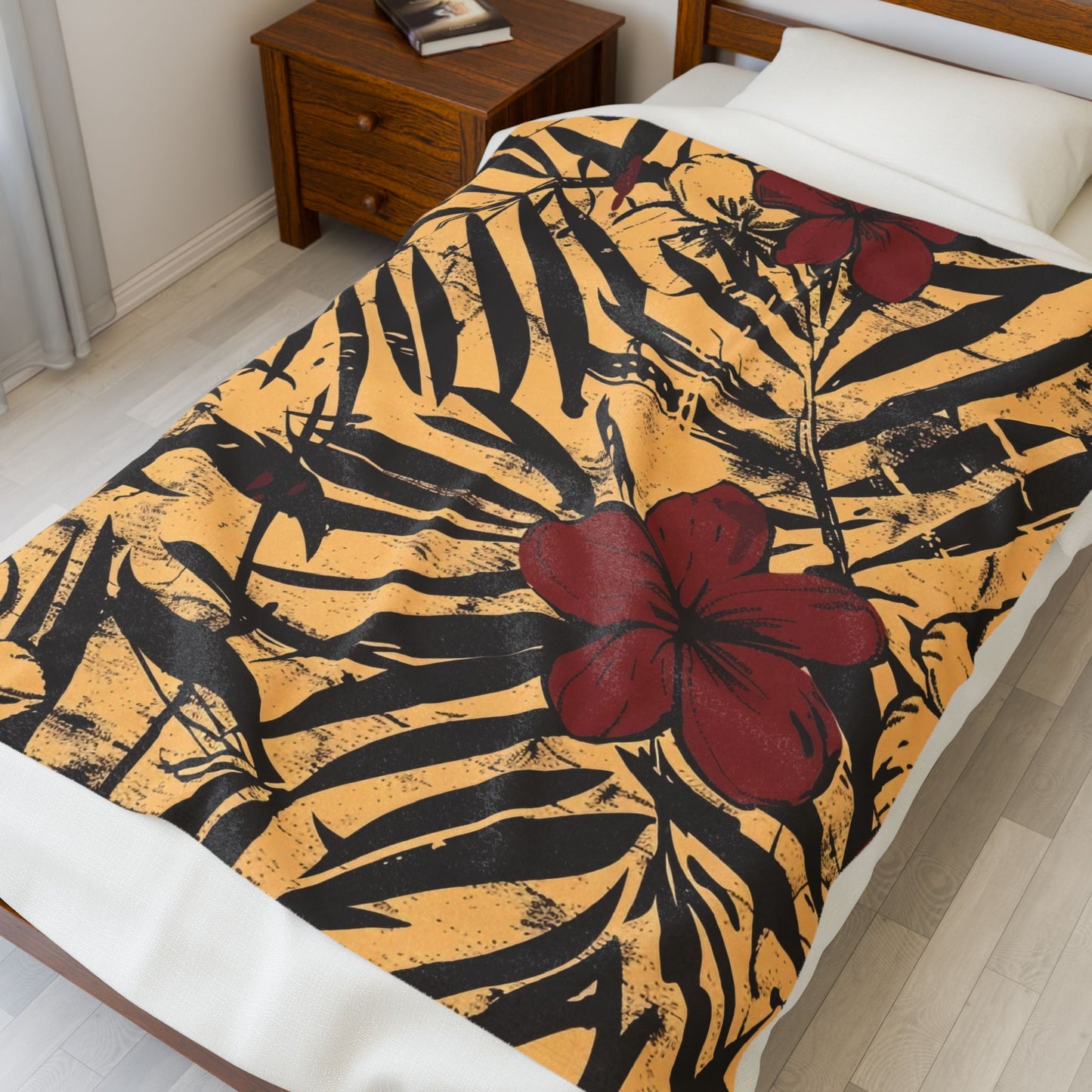 Tropical Floral Plush Blanket - Cozy Home Decor, Great Gift for Birthdays, Weddings, Holidays, Relaxing Evenings, Kids' Rooms